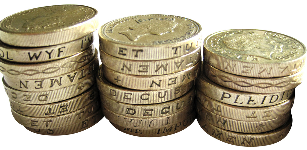 what-to-do-with-an-old-pound-coin-5-ideas-miss-thrifty